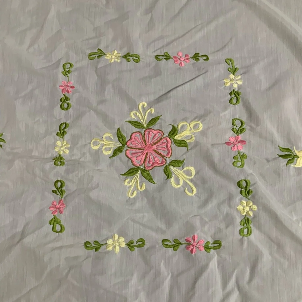 Vintage Embroidered Floral Design Tablecloth